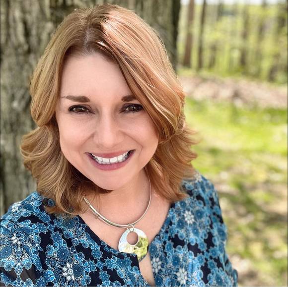 Meet your Posher, Kelly - Picture 1 of 1